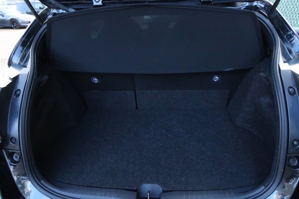 Used Toyota Yaris 2020 for sale - 77437195: Photo 32