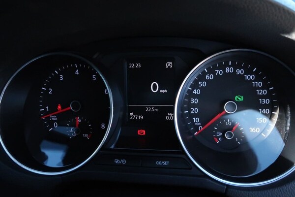 Used Volkswagen Polo 2015 for sale - 76068945: Photo 22