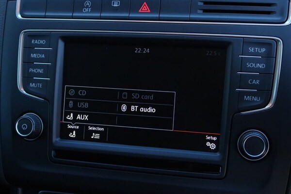 Used Volkswagen Polo 2015 for sale - 76068945: Photo 28