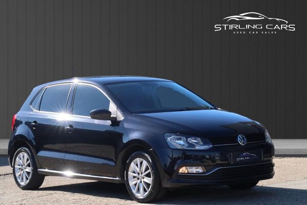 Used Volkswagen Polo 2015 for sale - 76068945: Photo 2