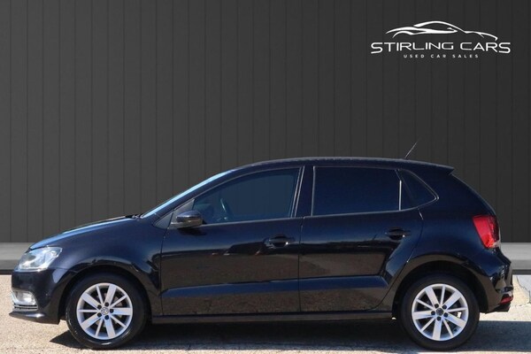 Used Volkswagen Polo 2015 for sale - 76068945: Photo 5