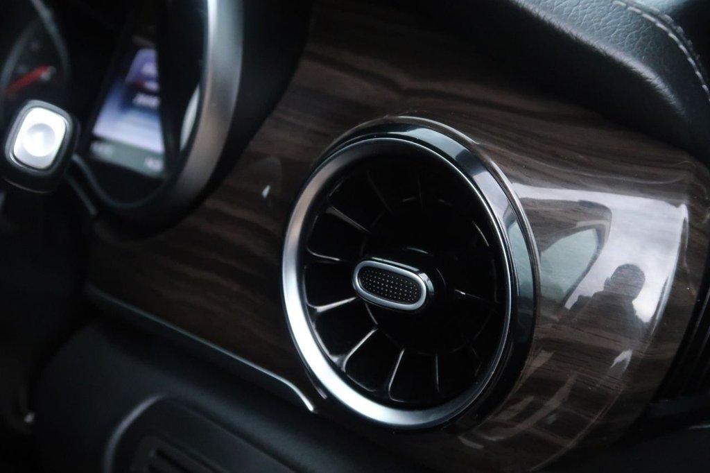 Used Mercedes-Benz V-Class 2020 for sale - 76119115: Photo 26