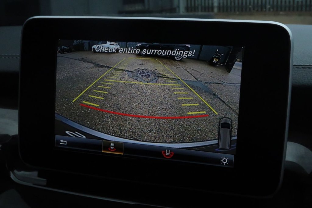 Used Mercedes-Benz V-Class 2020 for sale - 76119115: Photo 35