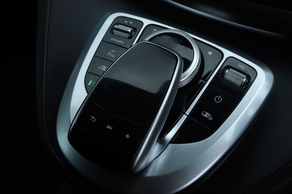 Used Mercedes-Benz V-Class 2020 for sale - 76119115: Photo 39