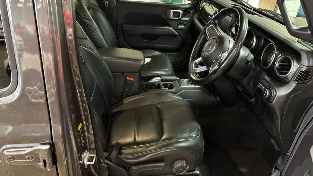 Used Jeep Wrangler 2020 for sale - 76698646: Photo 9