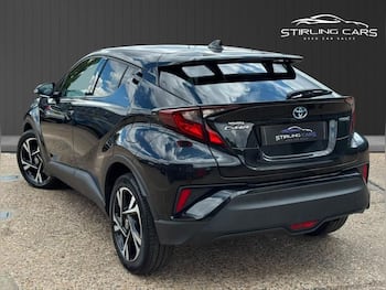 Used Toyota C-HR 2023 for sale - 79777536: Photo