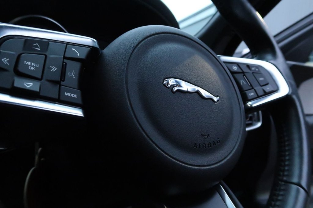 Used Jaguar F-Pace 2018 for sale - 77026819: Photo 17