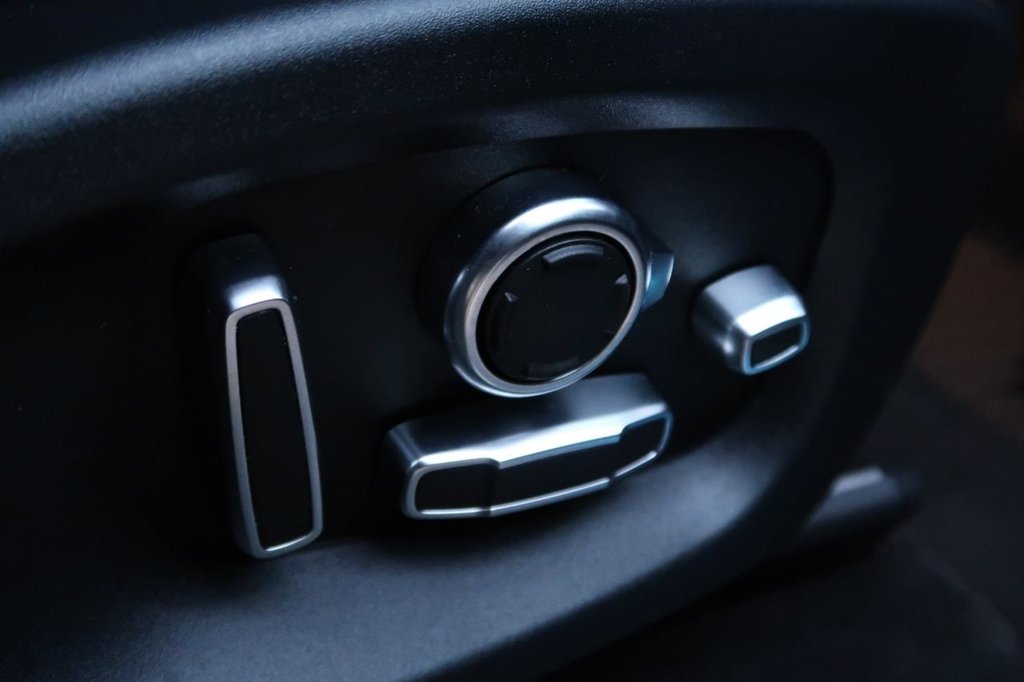 Used Jaguar F-Pace 2018 for sale - 77026819: Photo 24