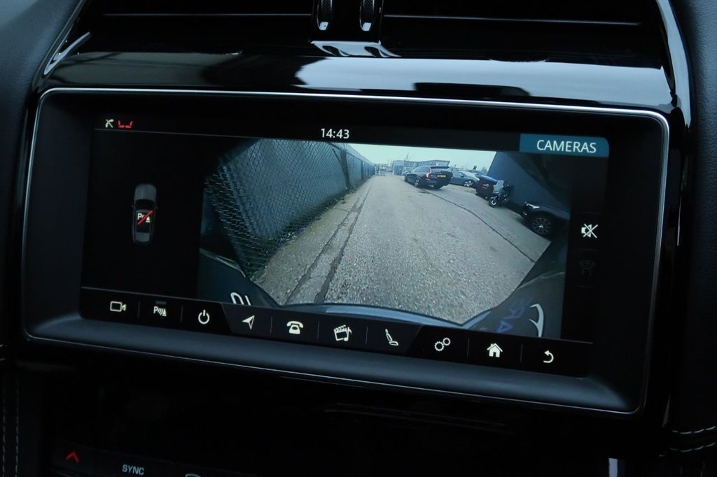 Used Jaguar F-Pace 2018 for sale - 77026819: Photo 31