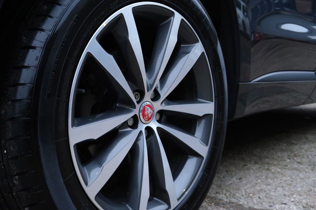 Used Jaguar F-Pace 2018 for sale - 77026819: Photo 38