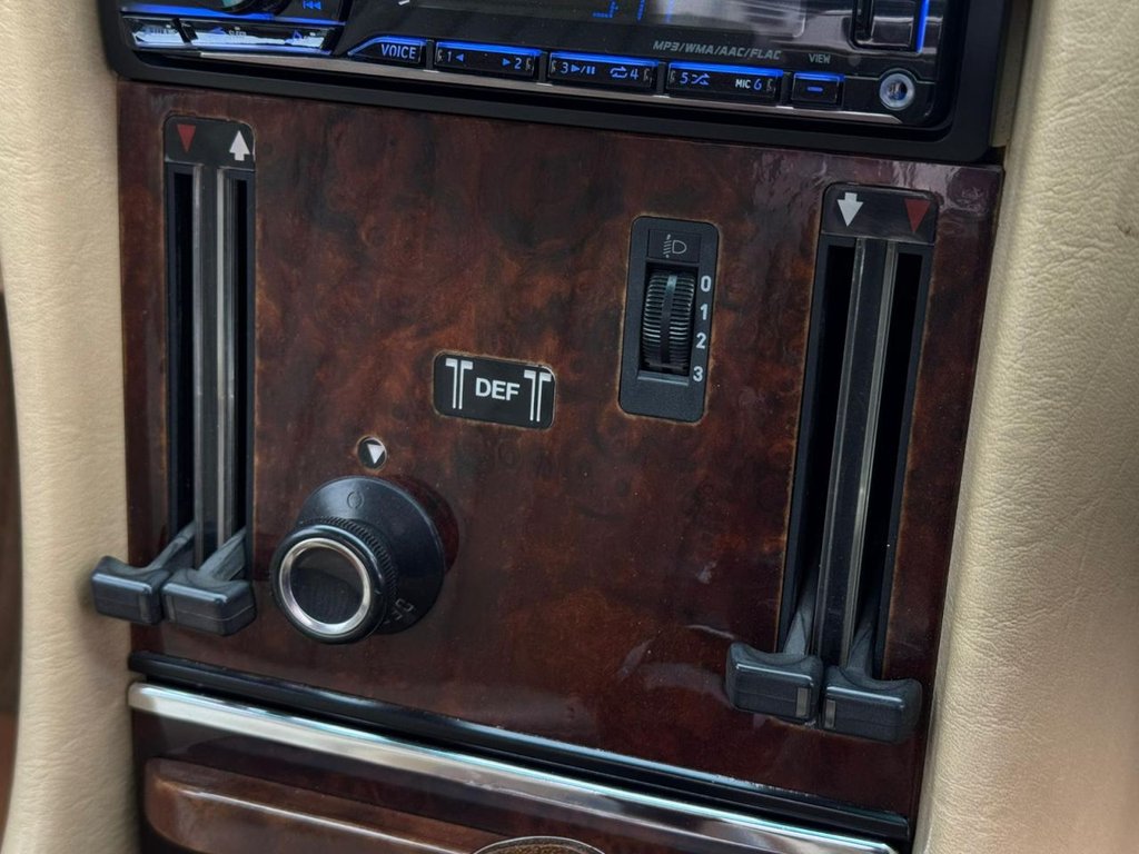 Used Mercedes-Benz SL 1988 for sale - 77507724: Photo 20