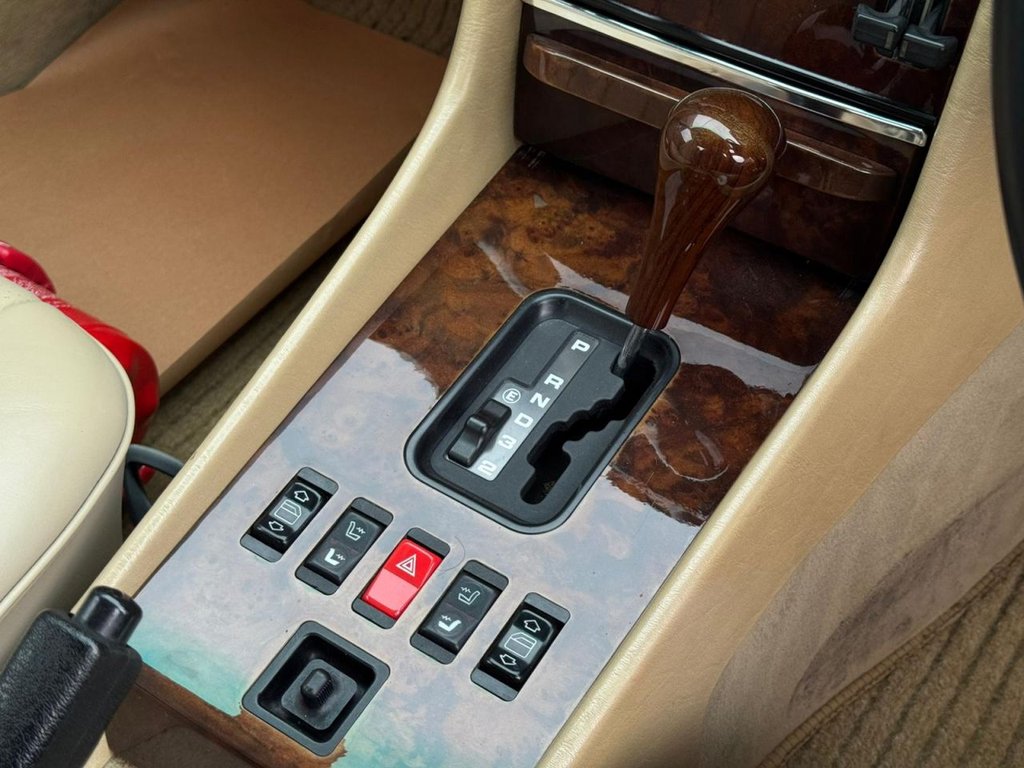 Used Mercedes-Benz SL 1988 for sale - 77507724: Photo 21