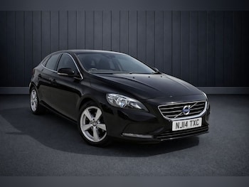 Used Volvo V40 2014 for sale - 78154099: Photo