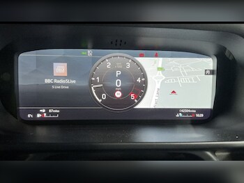 Used Land Rover Defender 2021 for sale - 77399752: Photo