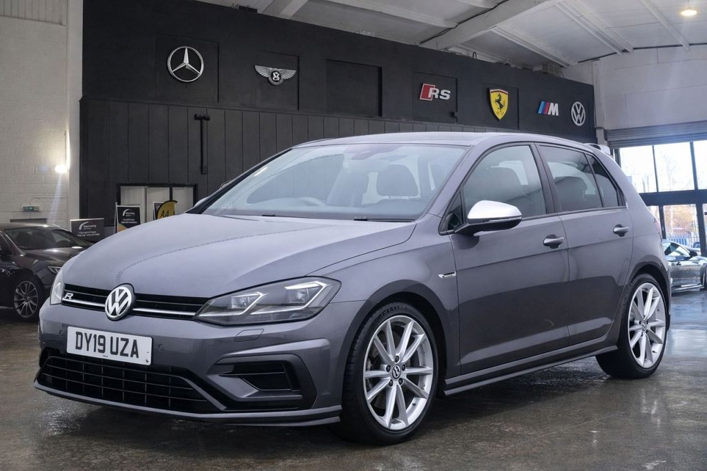 Used Volkswagen Golf 2019 for sale - 77110951: Photo 2