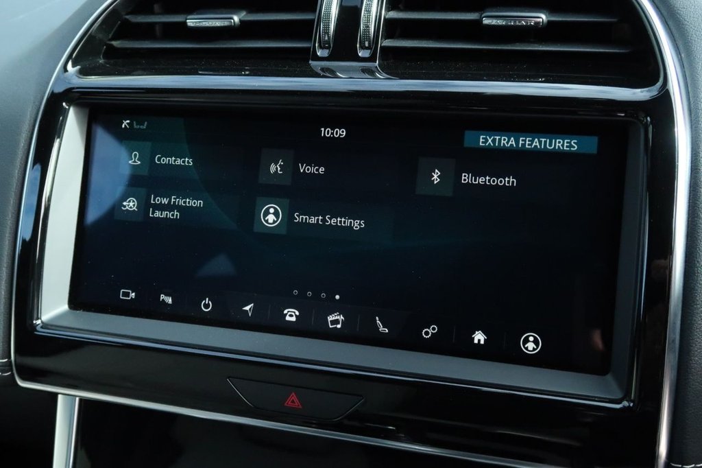 Used Jaguar XE 2019 for sale - 76345395: Photo 30