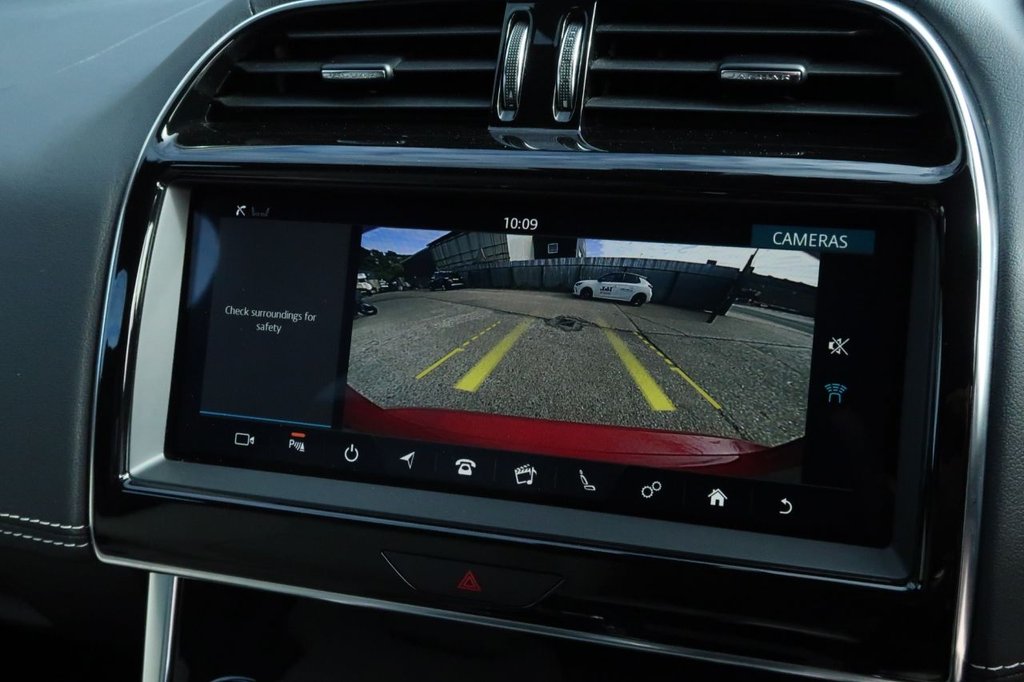 Used Jaguar XE 2019 for sale - 76345395: Photo 34