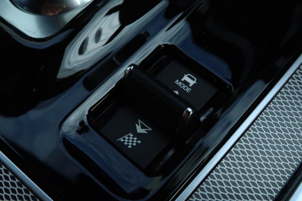 Used Jaguar XE 2019 for sale - 76345395: Photo 37