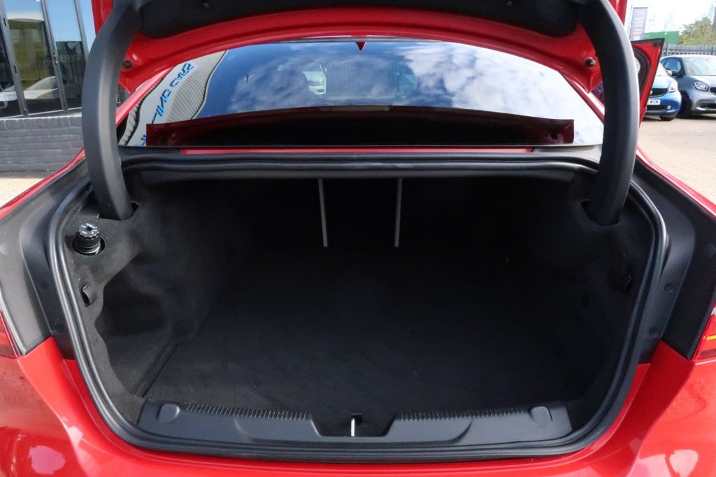 Used Jaguar XE 2019 for sale - 76345395: Photo 39