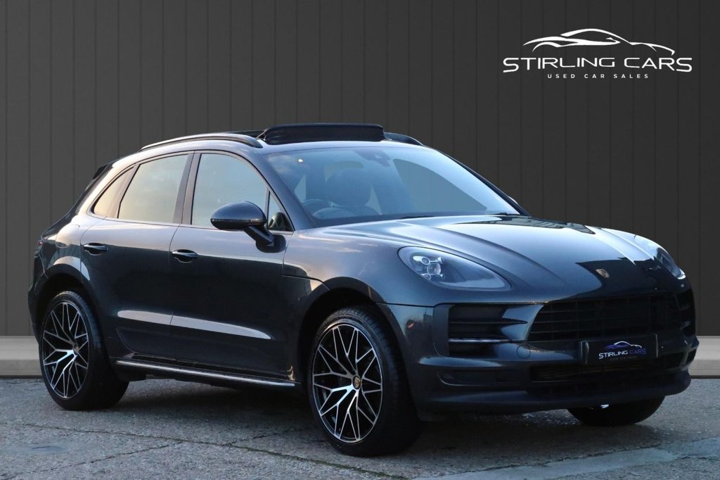 Used Porsche Macan 2020 for sale - 76546702: Photo 2