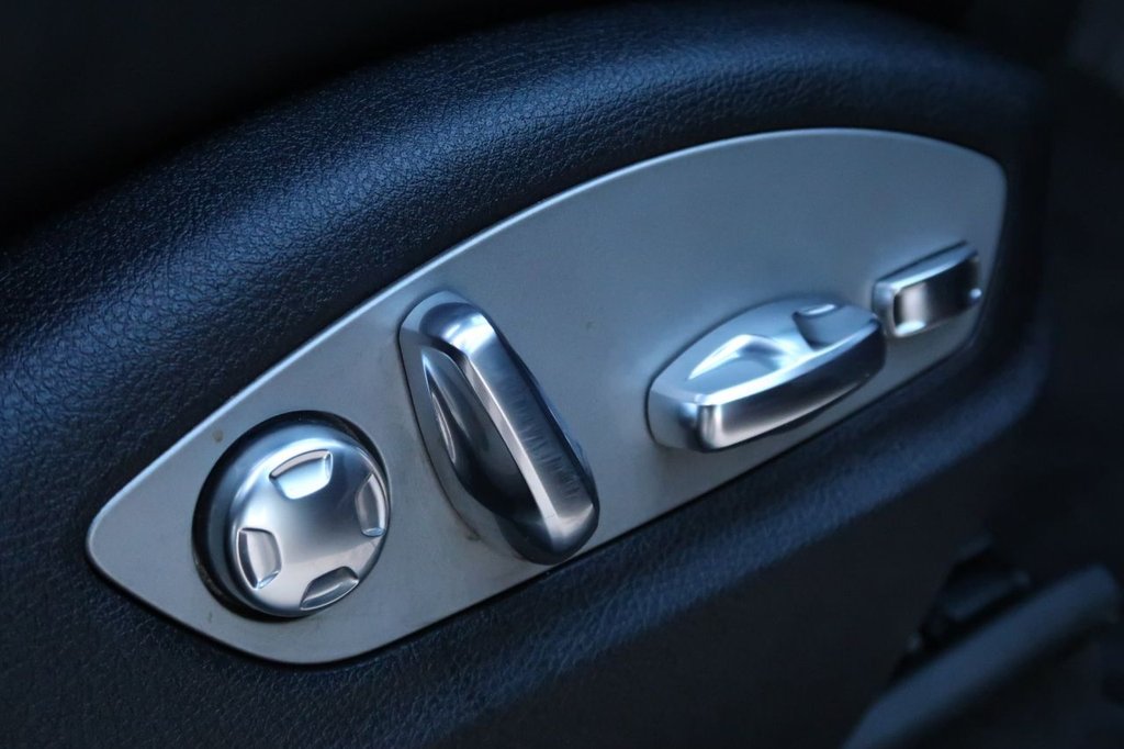 Used Porsche Macan 2020 for sale - 76546702: Photo 23