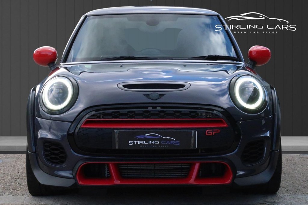 Used MINI Hatch 2020 for sale - 76333689: Photo 2