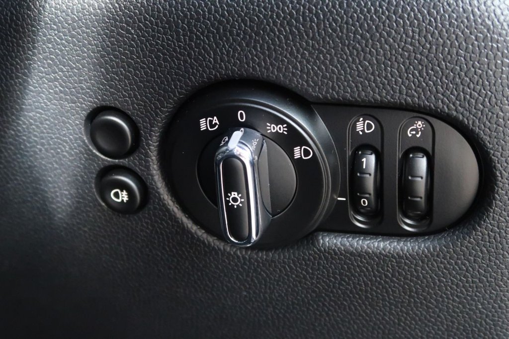Used MINI Hatch 2020 for sale - 76333689: Photo 21