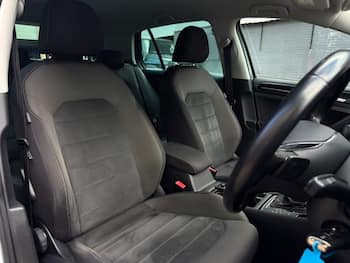 Used Volkswagen Golf 2018 for sale - 79818679: Photo