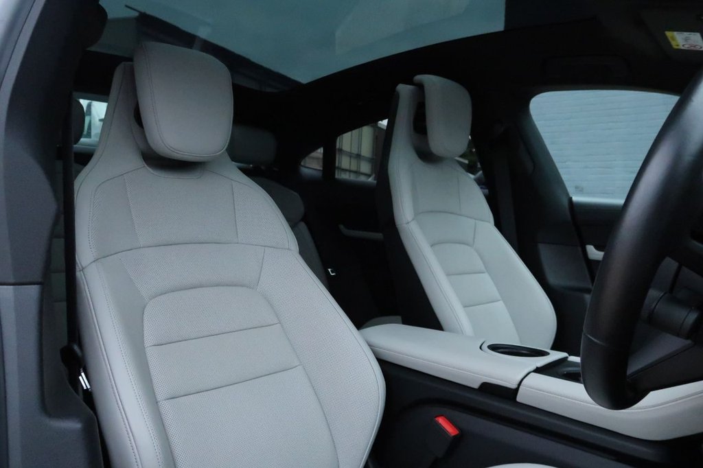 Used Porsche Taycan 2021 for sale - 76119289: Photo 13