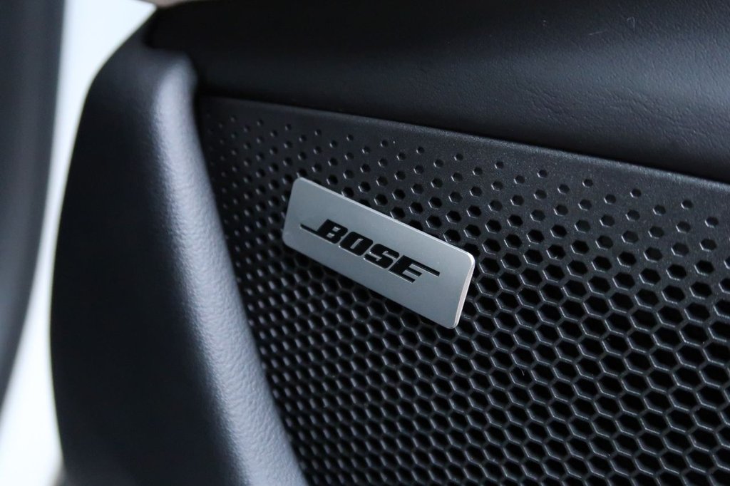 Used Porsche Taycan 2021 for sale - 76119289: Photo 17