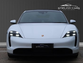 Used Porsche Taycan 2021 for sale - 76119289: Photo