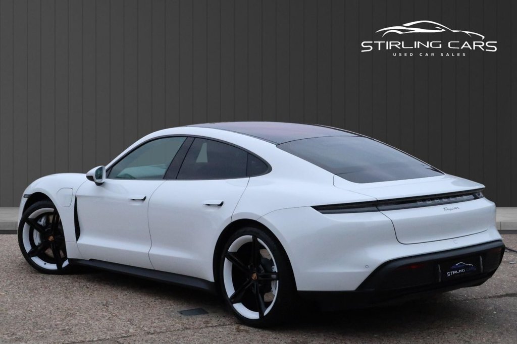 Used Porsche Taycan 2021 for sale - 76119289: Photo 6