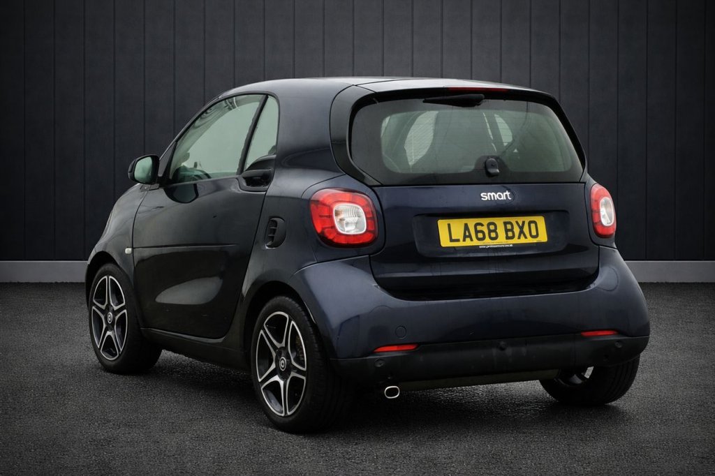 Used smart fortwo 2018 for sale - 77332999: Photo 2