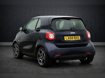 Used smart fortwo 2018 for sale - 77332999: Photo