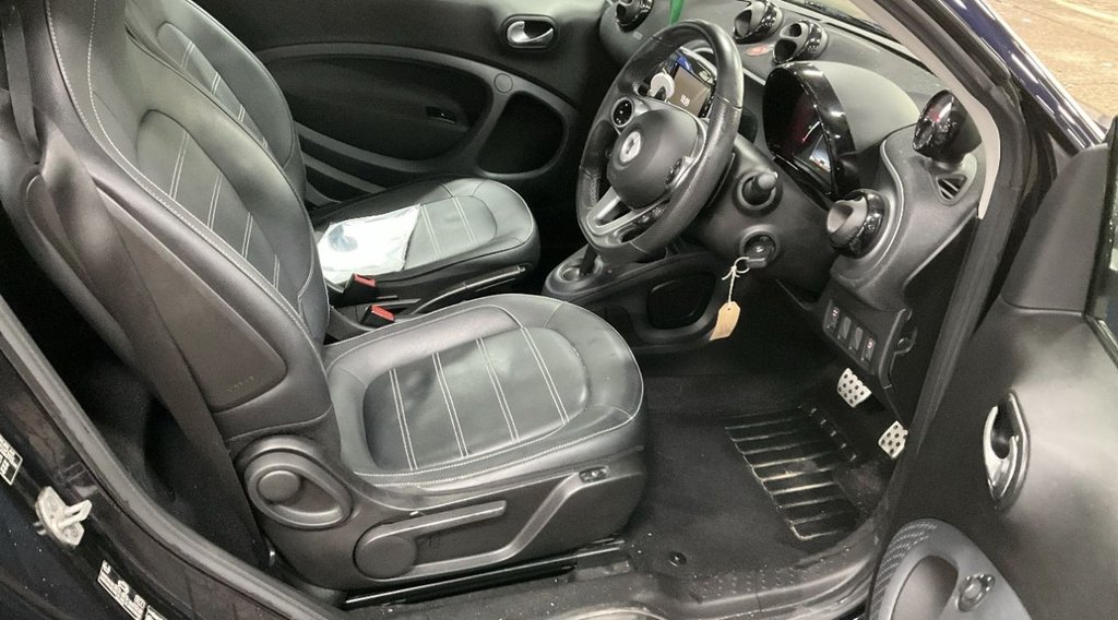 Used smart fortwo 2018 for sale - 77332999: Photo 3