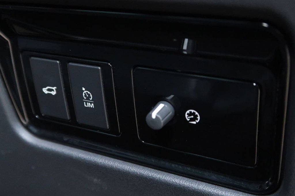 Used Jaguar F-Pace 2020 for sale - 77133735: Photo 22