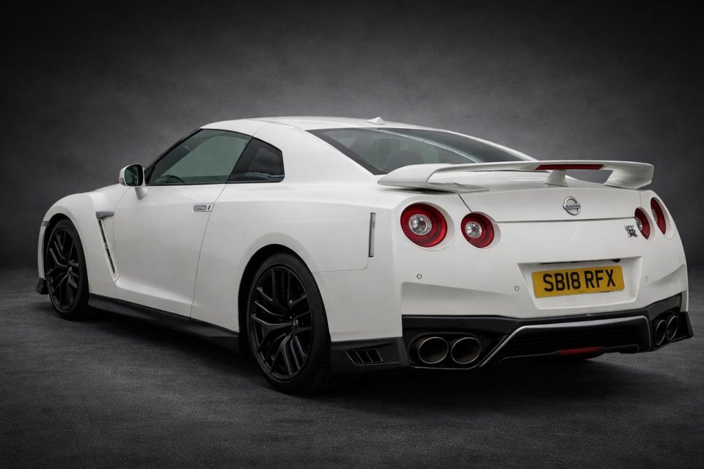 Used Nissan GT-R 2018 for sale - 77534470: Photo 2