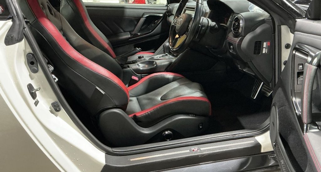 Used Nissan GT-R 2018 for sale - 77534470: Photo 3