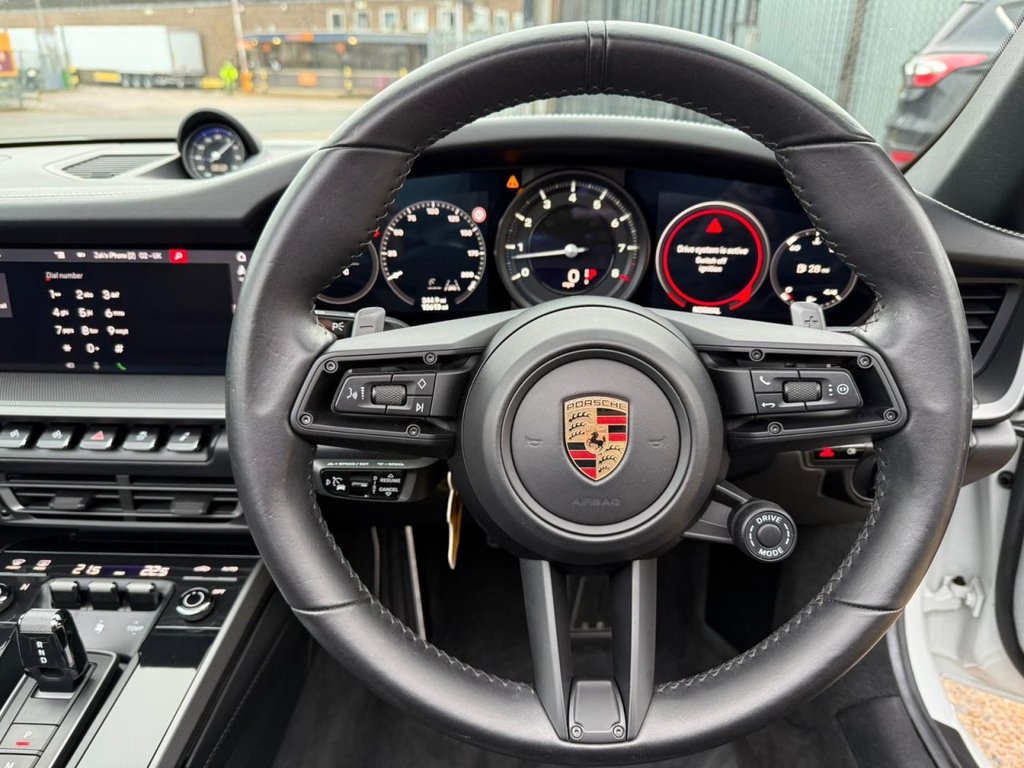 Used Porsche 911 2019 for sale - 76686445: Photo 18