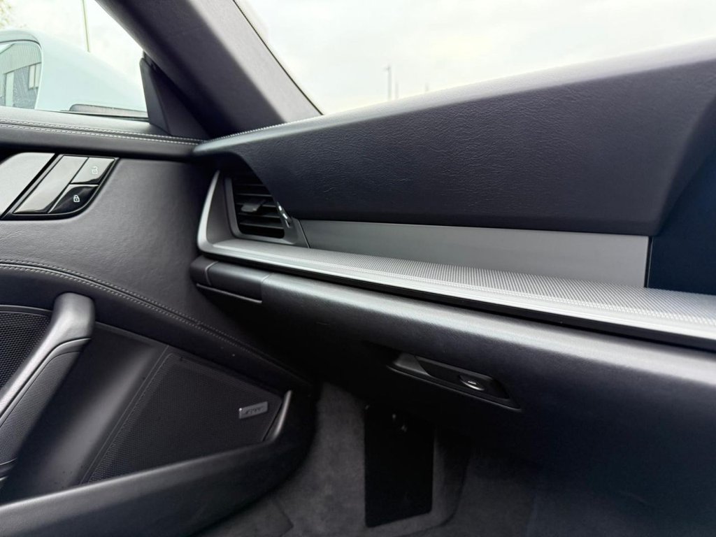 Used Porsche 911 2019 for sale - 76686445: Photo 41