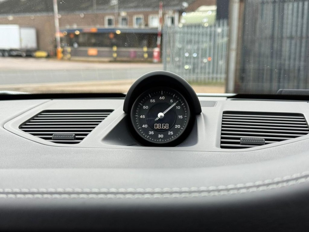 Used Porsche 911 2019 for sale - 76686445: Photo 43