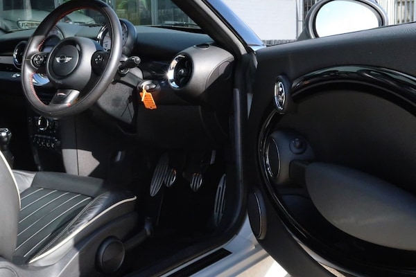 Used MINI Roadster 2014 for sale - 76266672: Photo 13