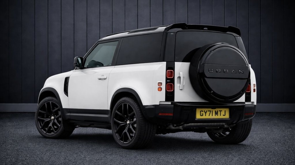 Used Land Rover Defender 2021 for sale - 77850396: Photo 2