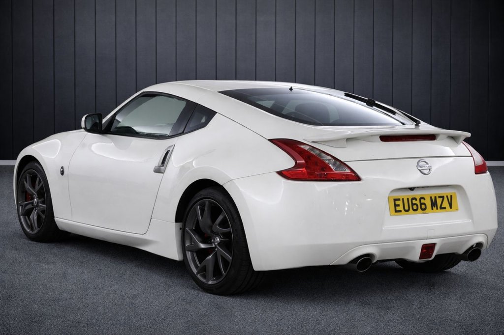 Used Nissan 370 Z 2016 for sale - 77734639: Photo 2