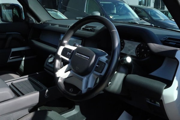 Used Land Rover Defender 2020 for sale - 75651632: Photo 10