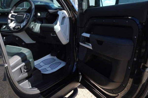 Used Land Rover Defender 2020 for sale - 75651632: Photo 14