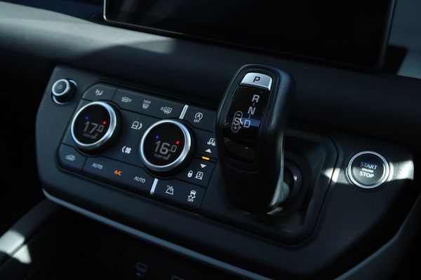 Used Land Rover Defender 2020 for sale - 75651632: Photo 36
