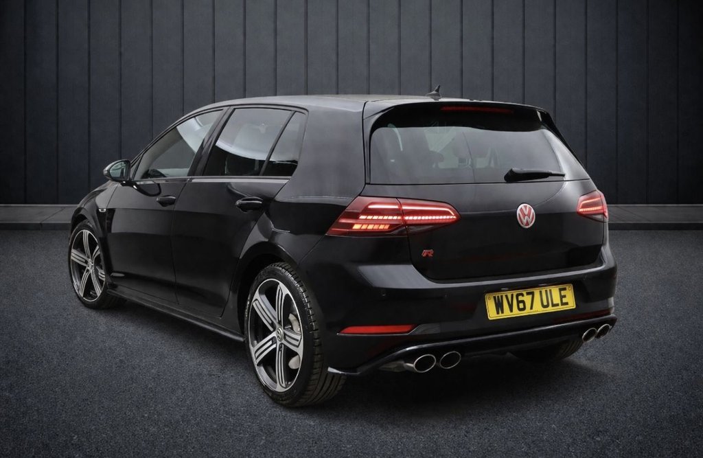 Used Volkswagen Golf 2017 for sale - 78008853: Photo 2