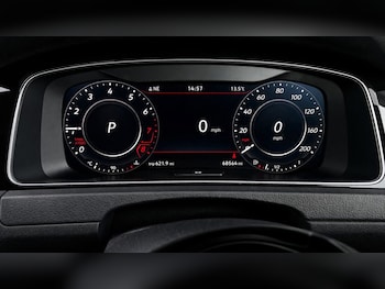 Used Volkswagen Golf 2017 for sale - 78008853: Photo