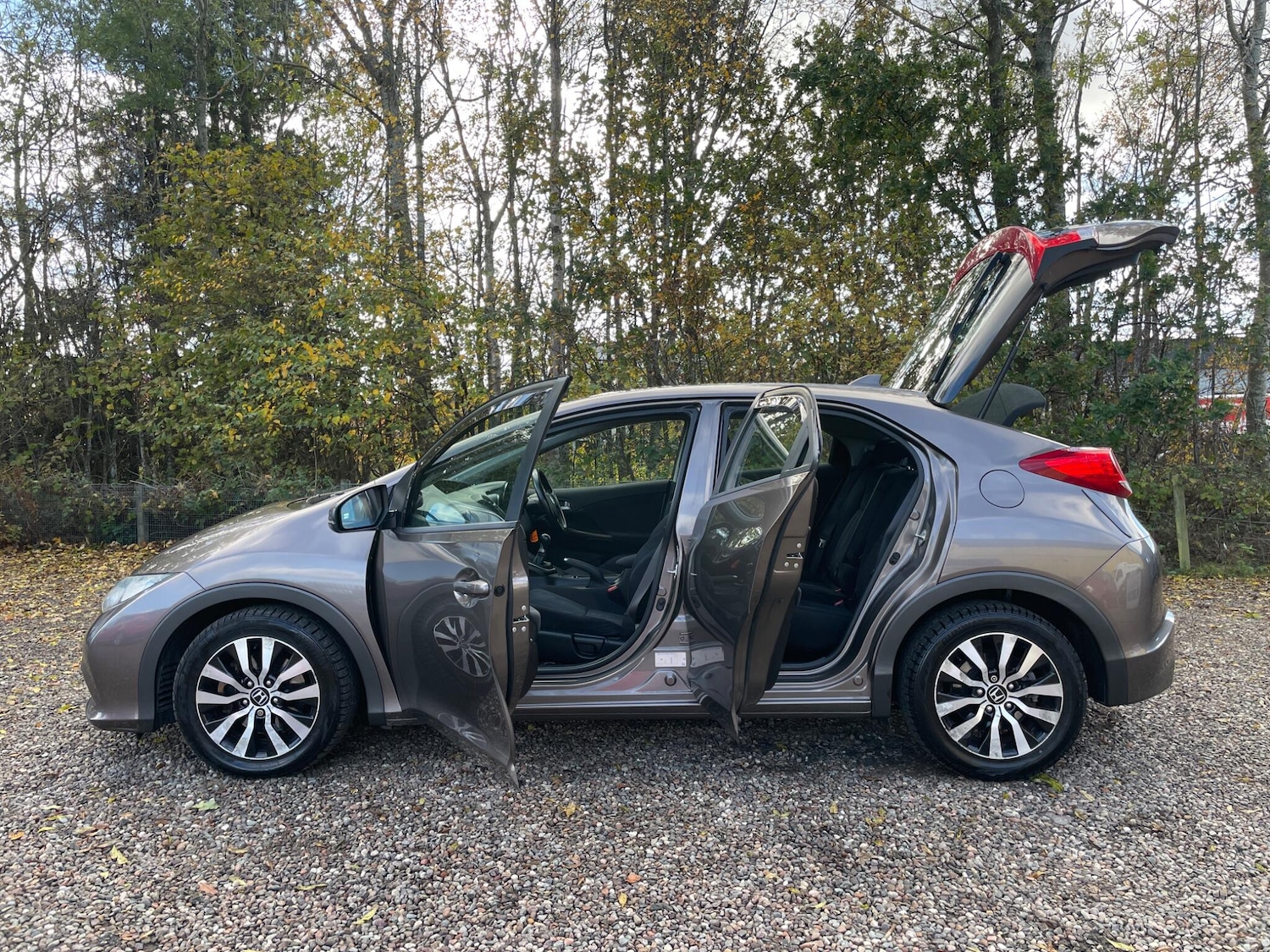 Used Honda Civic 2013 for sale - 76350698: Photo 8